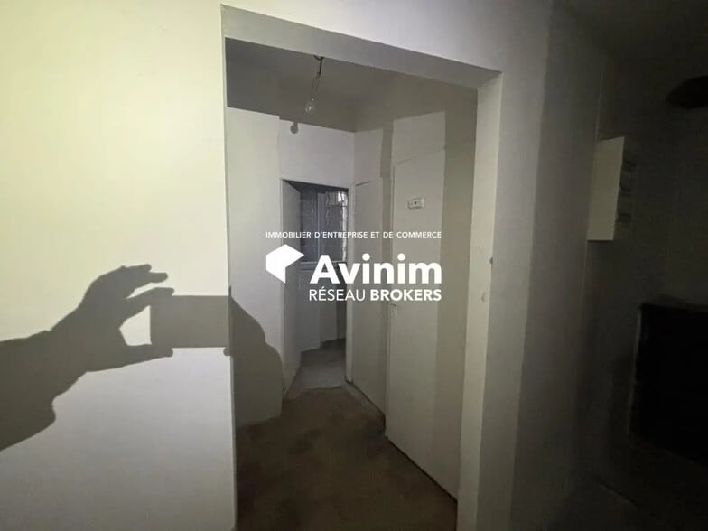 Local commercial dans Paris à louer - Photo intérieure – Image 3 sur 5