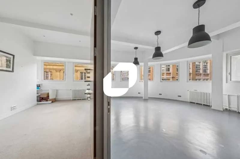 Bureau dans Paris à vendre - Photo de l’immeuble – Image 2 sur 15