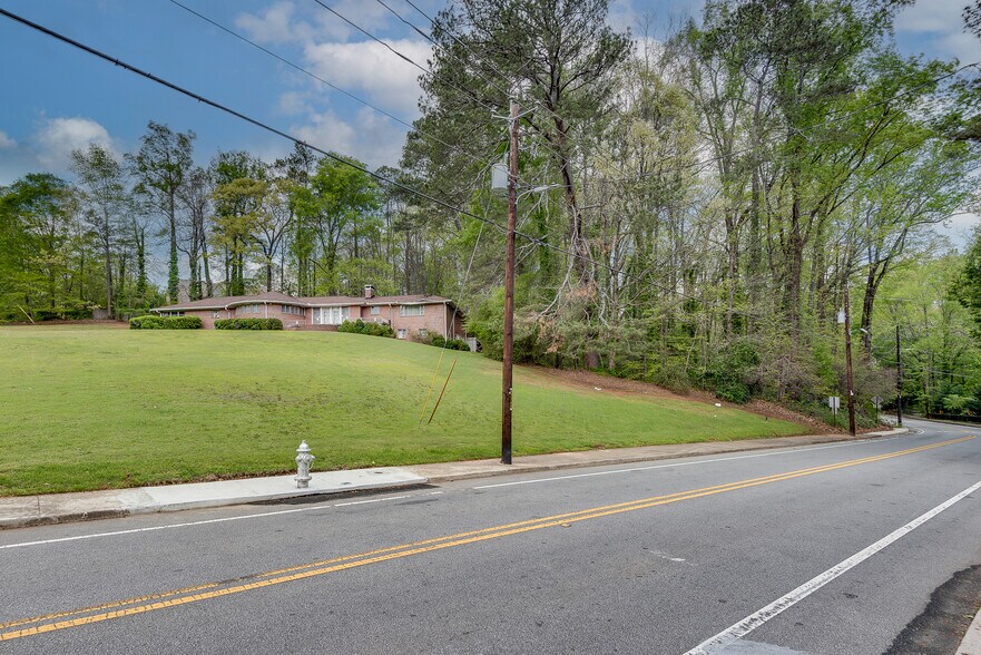 4276 Wieuca Rd NE, Atlanta, GA à vendre - Photo de l’immeuble – Image 2 sur 30