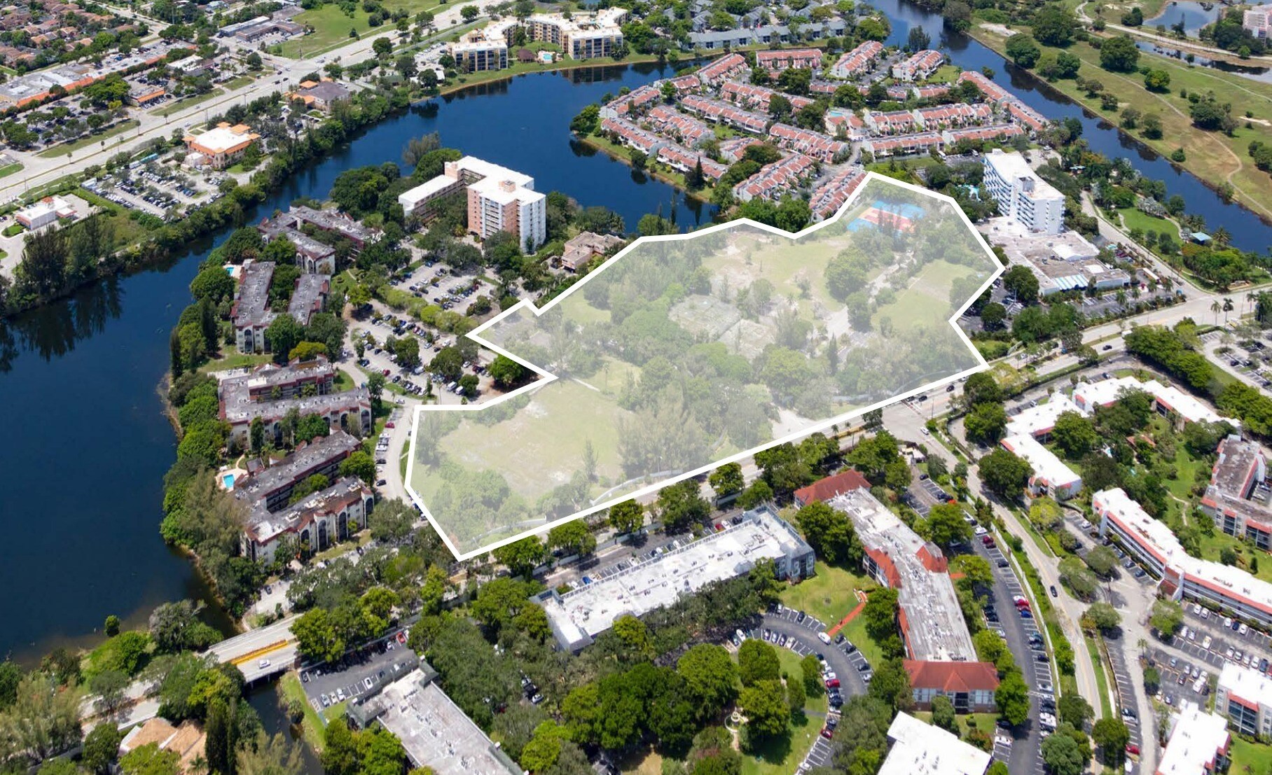6300 Racquet Club Dr, Fort Lauderdale, FL à vendre Photo de l’immeuble– Image 1 sur 7