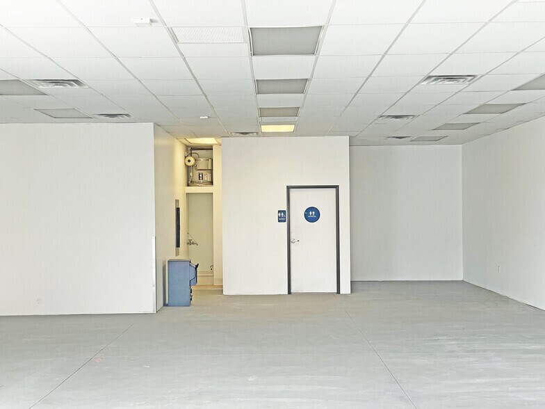 1933-1935 E Florence Ave, Los Angeles, CA à louer - Photo intérieure – Image 2 sur 8