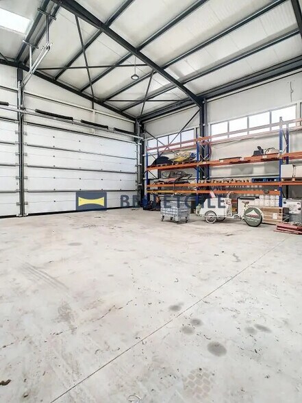 Industriel/Logistique dans Vigneux-sur-Seine à louer - Photo de l’immeuble – Image 3 sur 3