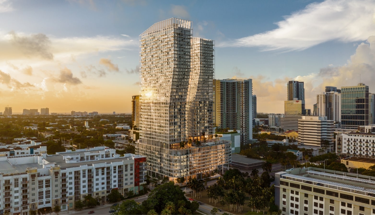 300 NE 3rd Ave, Fort Lauderdale, FL à louer Photo de l’immeuble– Image 1 sur 5