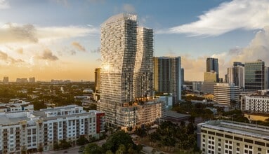 300 NE 3rd Ave, Fort Lauderdale, FL à louer Photo de l’immeuble– Image 1 sur 5