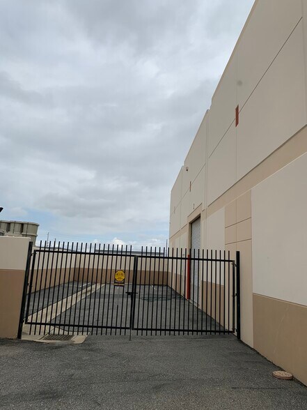 3468 Webster Ave, Perris, CA à louer - Photo de l’immeuble – Image 3 sur 7