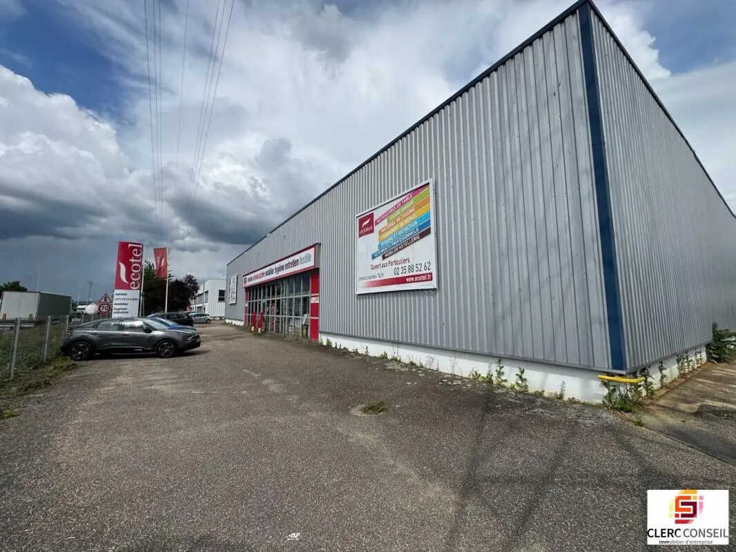 Local d’activités dans Sotteville-lès-Rouen à louer Photo de l’immeuble– Image 1 sur 15
