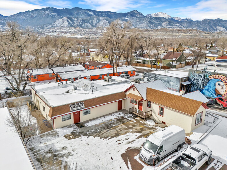 2025-2027 W Colorado Ave, Colorado Springs, CO à vendre - Aérien – Image 1 sur 44