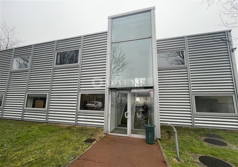 Bureau dans Tremblay-en-France à louer - Photo de l’immeuble – Image 1 sur 7