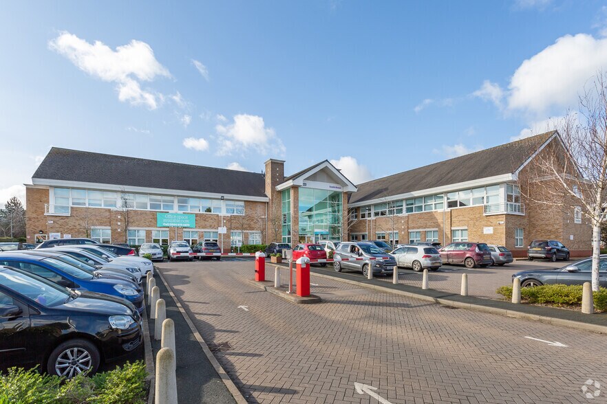 Highlands Rd, Solihull à louer - Photo principale – Image 1 sur 44
