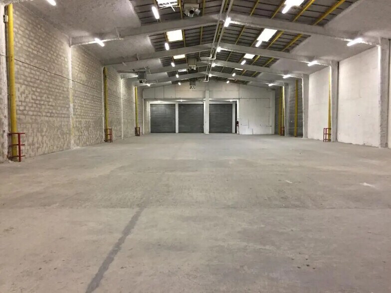 Bureau dans Garges-lès-Gonesse à louer - Photo de l’immeuble – Image 2 sur 6