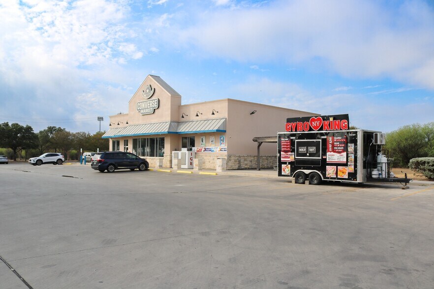 9765 Miramar Blvd, Converse, TX à louer - Photo de l’immeuble – Image 1 sur 7
