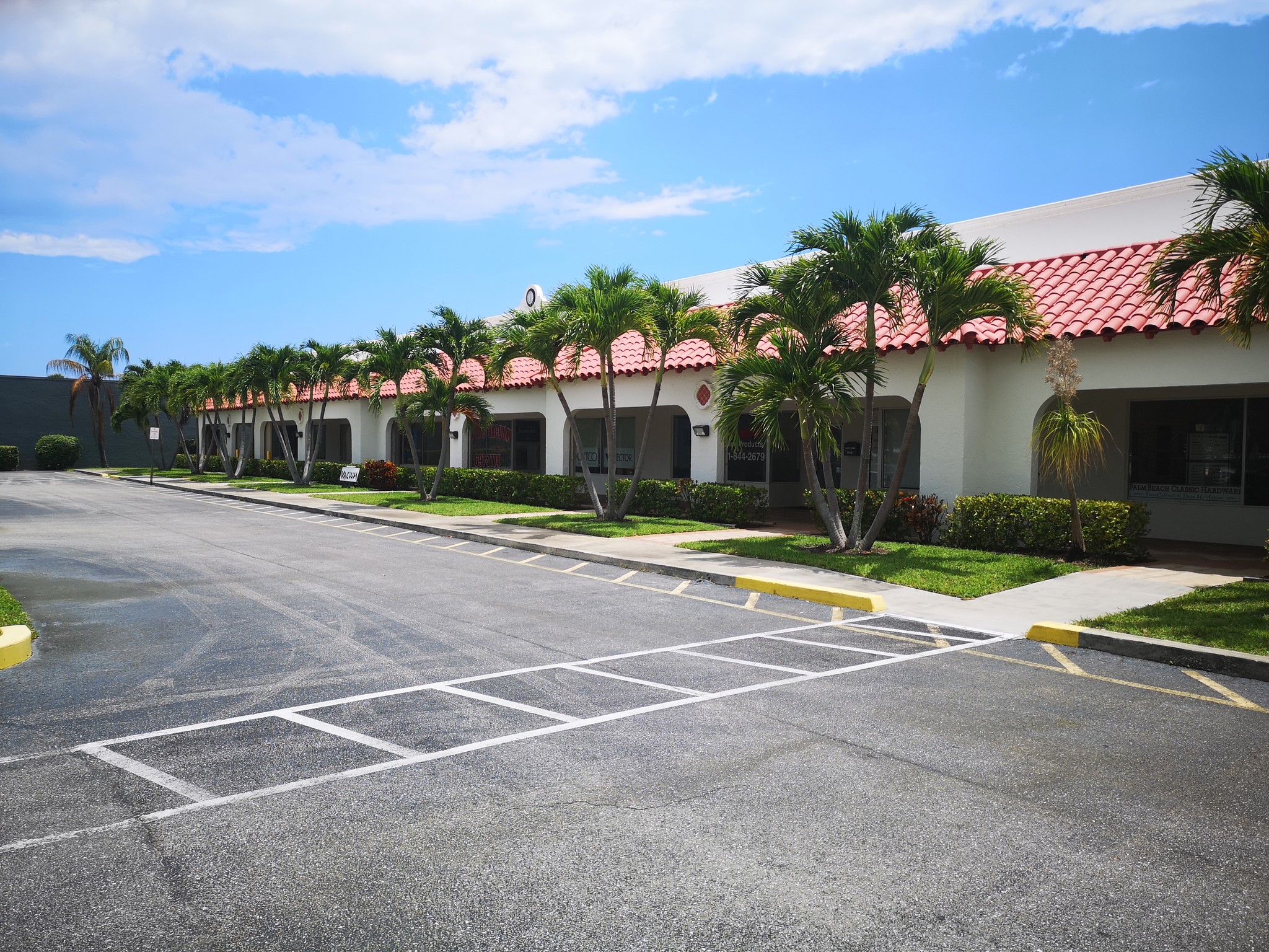 4415-4487 Westroads Dr, West Palm Beach, FL à louer Photo principale– Image 1 sur 8