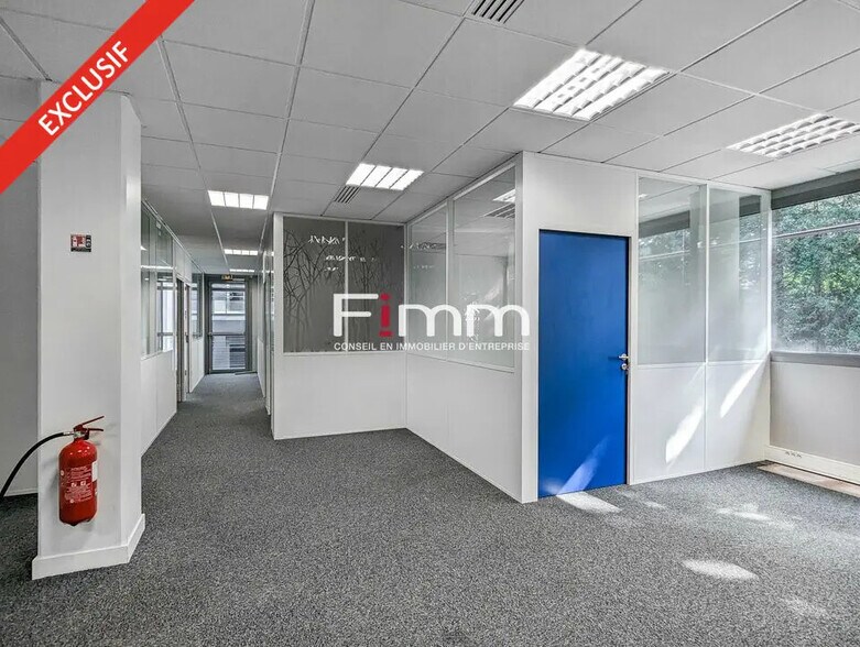 Bureau dans Orsay à vendre - Photo de l’immeuble – Image 1 sur 9