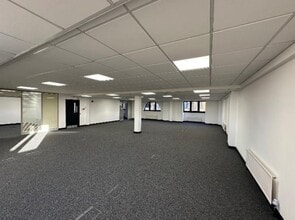 22 Station Rd, Gerrards Cross à louer Photo intérieure– Image 2 sur 2