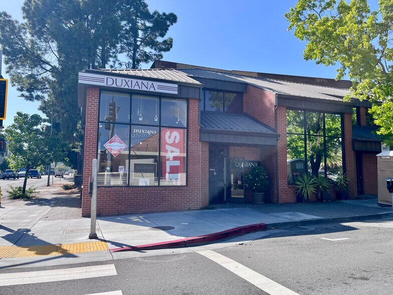901 A St, San Rafael, CA à louer - Photo de l’immeuble – Image 2 sur 6