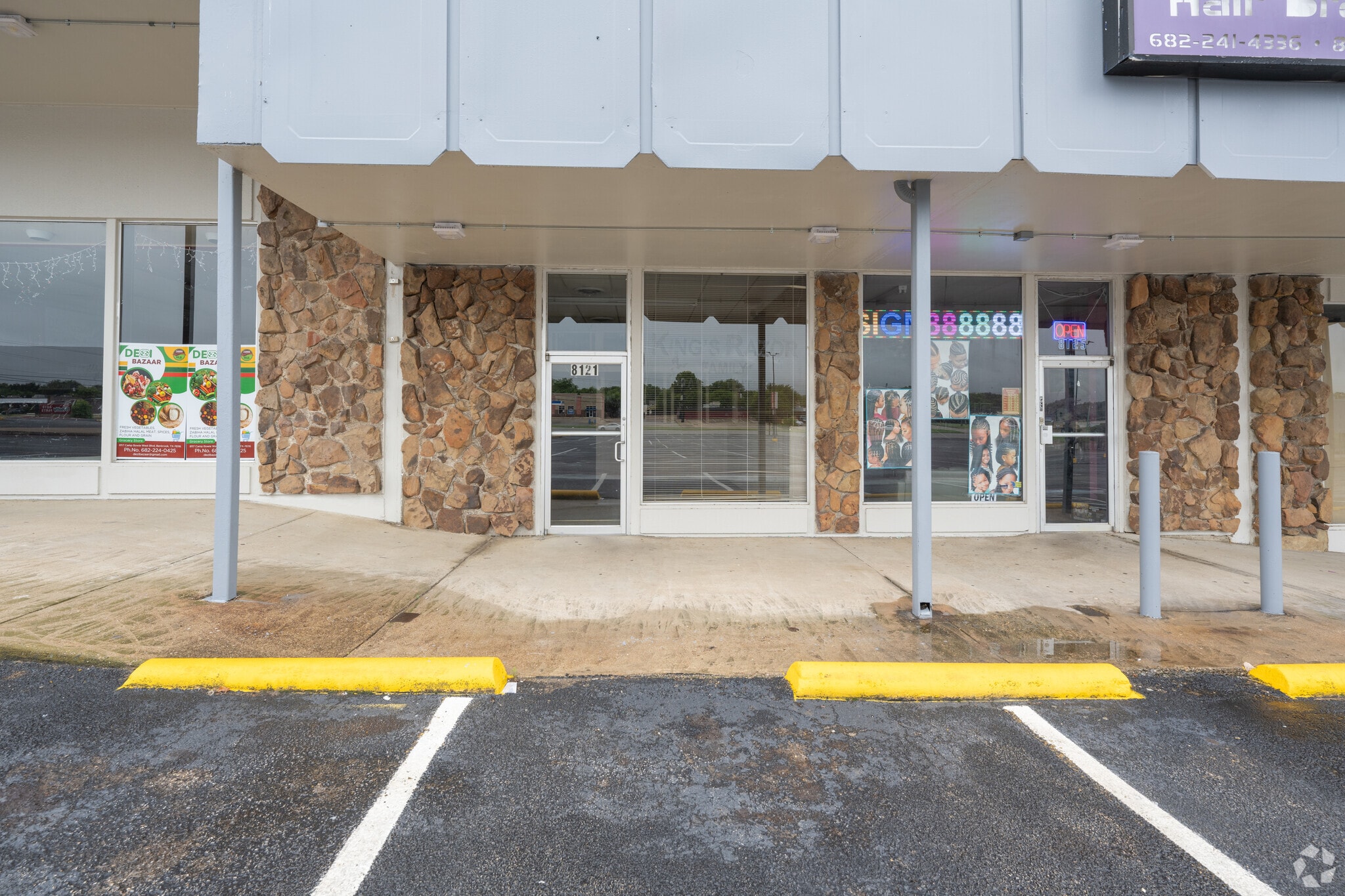 8101-8155 W Camp Bowie Blvd, Fort Worth, TX à louer Photo de l’immeuble– Image 1 sur 2