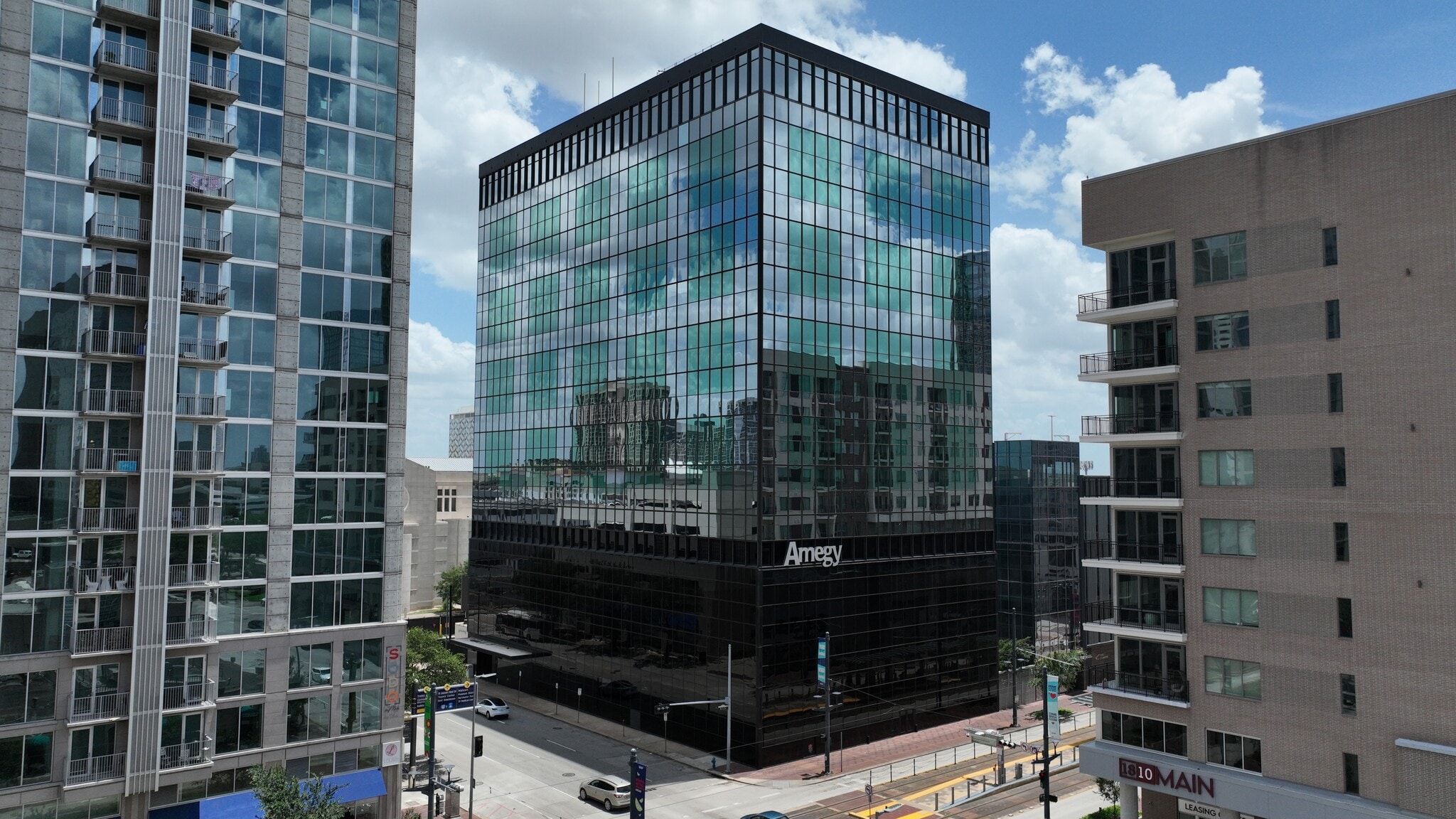 1801 Main St, Houston, TX à louer Photo de l’immeuble– Image 1 sur 27