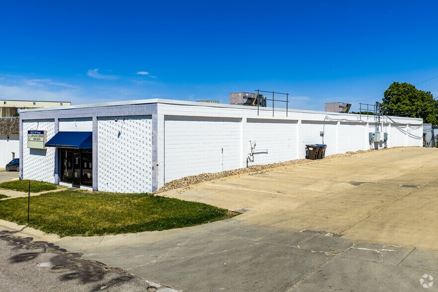 5612 S 49th St, Lincoln, NE à vendre - Photo de l’immeuble – Image 1 sur 9