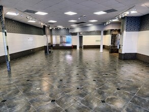 955 W Diversey Pky, Chicago, IL à louer Photo intérieure– Image 2 sur 5