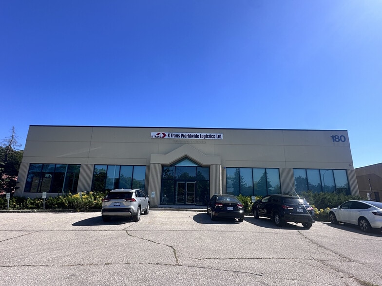180 Traders Blvd E, Mississauga, ON à louer - Photo de l’immeuble – Image 2 sur 20