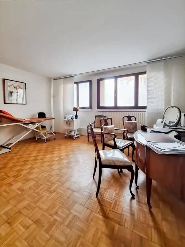 Bureau dans Paris à vendre Photo de l’immeuble– Image 1 sur 7