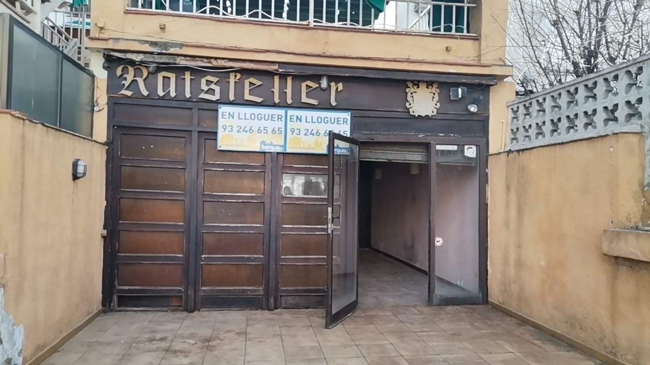 Local commercial dans Castelldefels, Barcelona à louer Photo intérieure– Image 1 sur 16