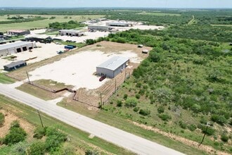 1273 County Road 429, Pleasanton, TX - VUE AÉRIENNE  vue de carte - Image1