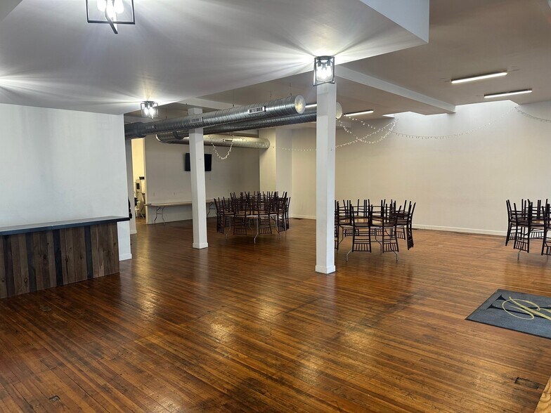 451 3rd St, Niagara Falls, NY à louer - Photo intérieure – Image 3 sur 6