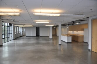 Indian Hill Blvd, Claremont, CA à louer Photo intérieure– Image 2 sur 3