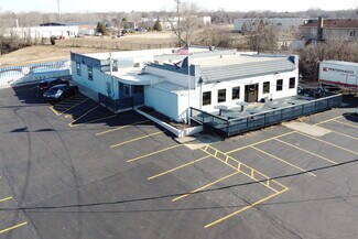 Plus de détails pour 2816 Route 120, Mchenry, IL - Local commercial à vendre