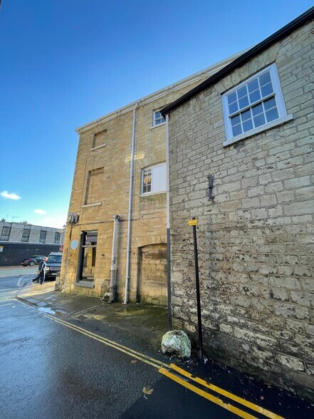11-21 Market Pl, Wetherby à vendre - Photo de l’immeuble – Image 2 sur 3