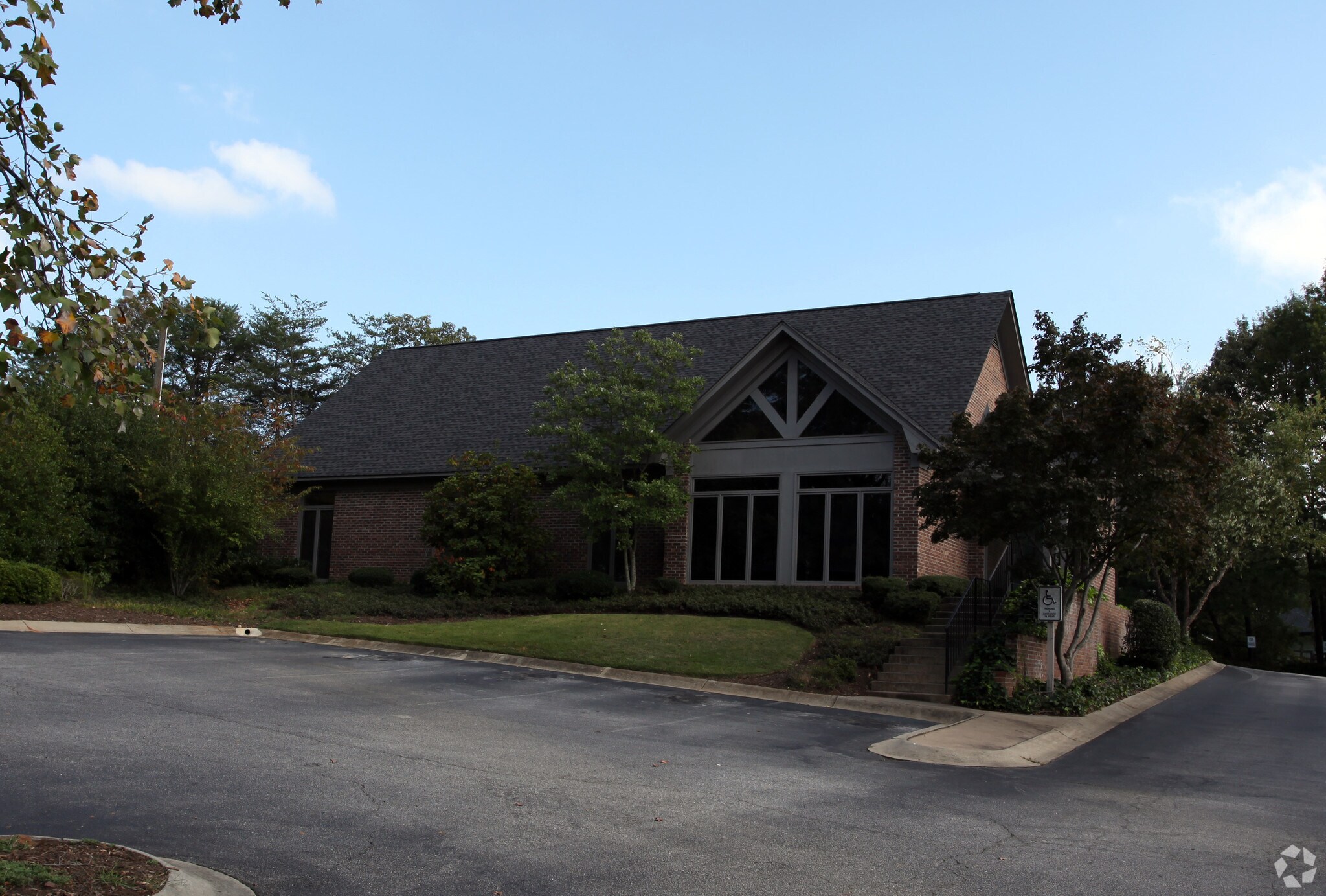 21 Memorial Medical Dr, Greenville, SC à vendre Photo principale– Image 1 sur 9