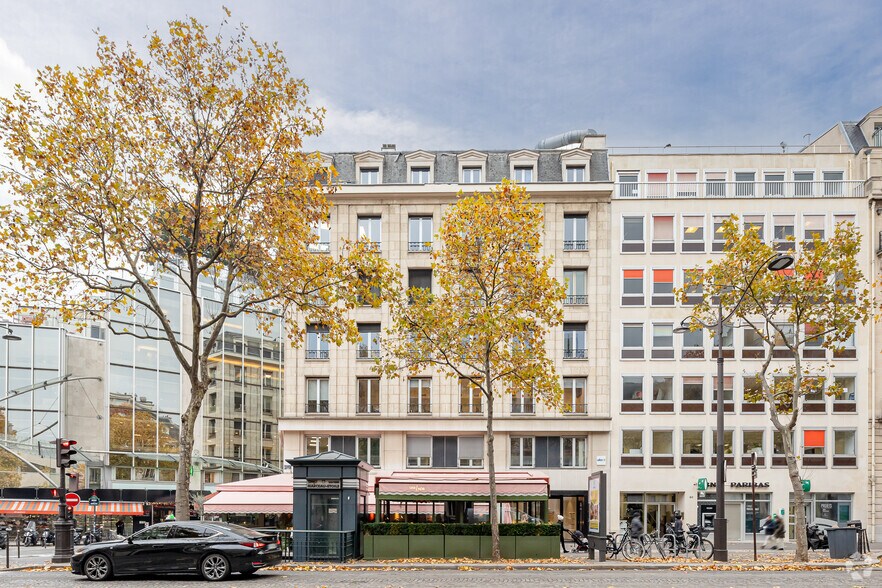 82 Avenue Marceau, Paris à louer - Photo de l’immeuble – Image 3 sur 6