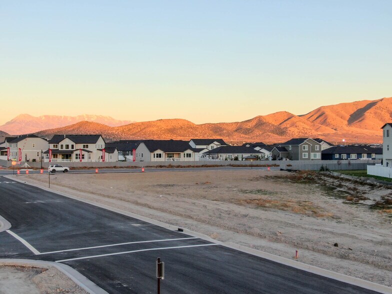 676 Desert Willow dr, Eagle Mountain, UT à vendre - Aérien – Image 2 sur 26