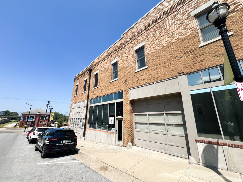 519 Olive St, Springfield, MO à vendre - Photo de l’immeuble – Image 2 sur 26