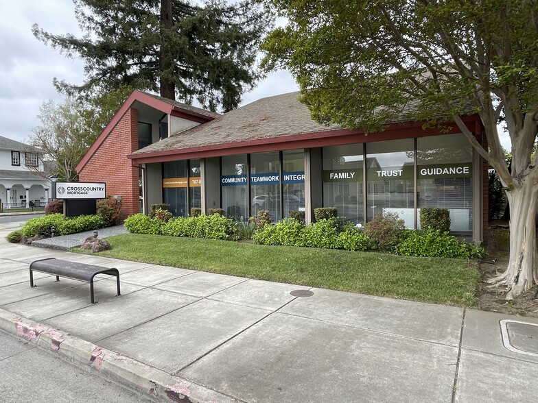 2001 Jefferson St, Napa, CA à louer - Photo de l’immeuble – Image 2 sur 20