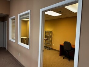 456 US Highway 22 W, Readington, NJ à louer Photo intérieure– Image 2 sur 4