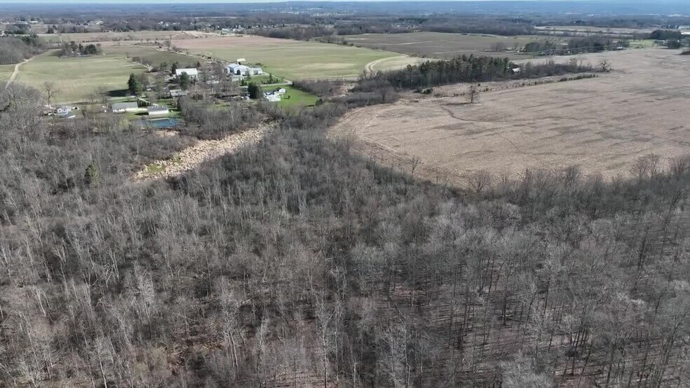 Branch Rd, Medina, OH à vendre - Vidéo sur l’annonce professionnelle – Image 2 sur 14
