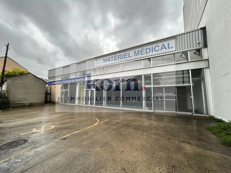 Local commercial dans Argenteuil à louer - Photo de l’immeuble – Image 1 sur 10