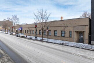 Plus de détails pour 4427 N Clark St, Chicago, IL - Local d'activités à louer