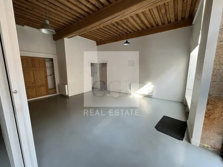 Bureau dans Lyon à louer - Photo de l’immeuble – Image 3 sur 6