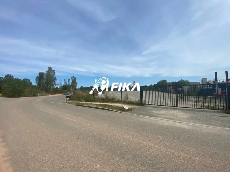 Local d’activités dans Escalquens à louer - Photo de l’immeuble – Image 3 sur 9