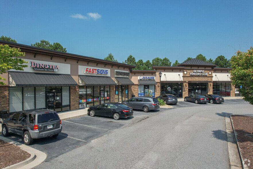 10900 Medlock Bridge Rd, Johns Creek, GA à louer - Photo de l’immeuble – Image 3 sur 5