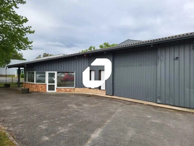 Plus de détails pour Bureau, Industriel/Logistique à louer