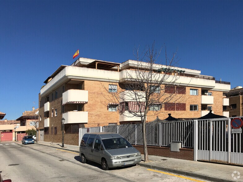 Calle Fermín Cacho, 2, Brunete, Madrid à louer - Photo de l’immeuble – Image 3 sur 3