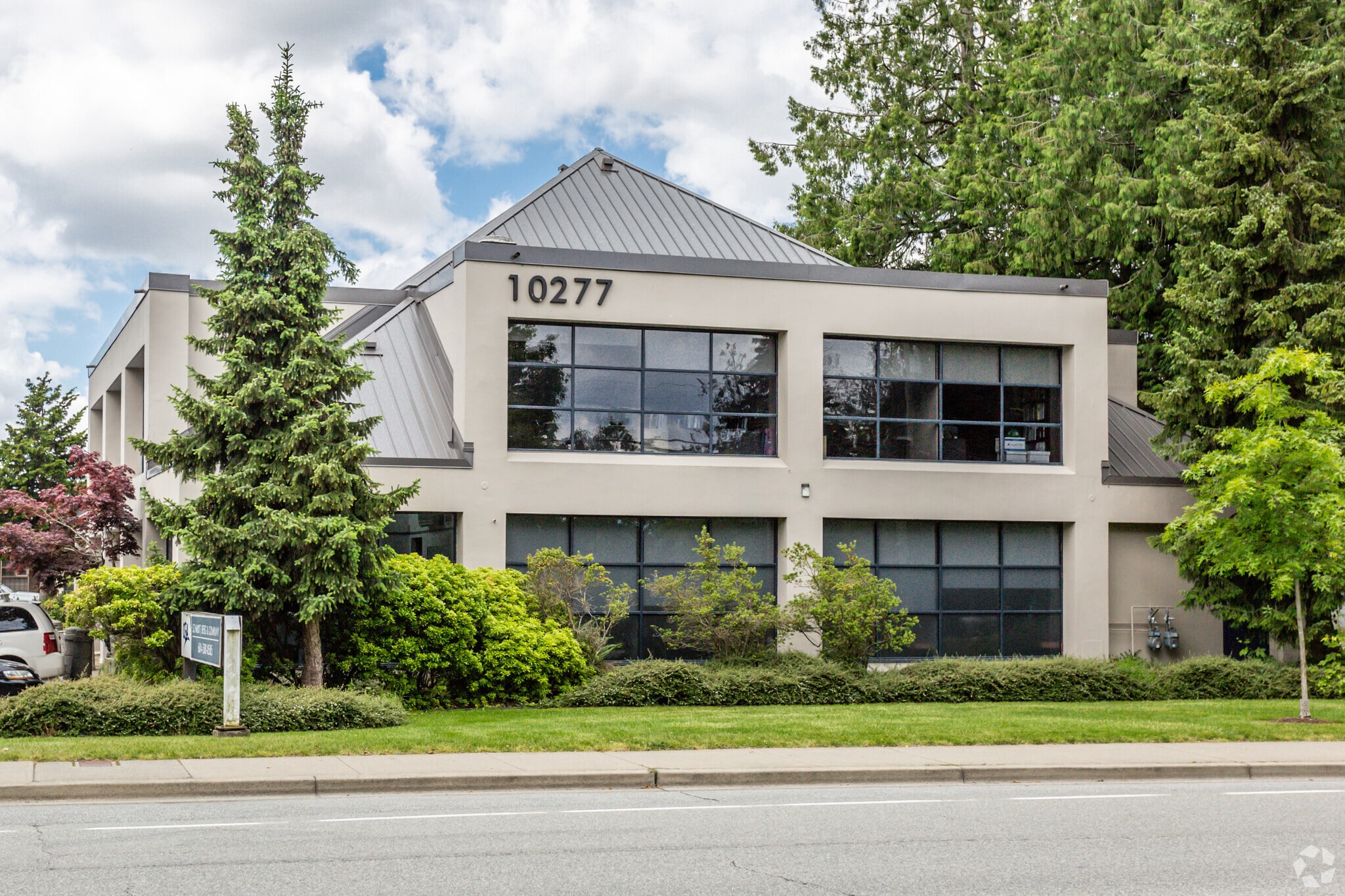 10277 154 St, Surrey, BC à vendre Photo principale– Image 1 sur 4