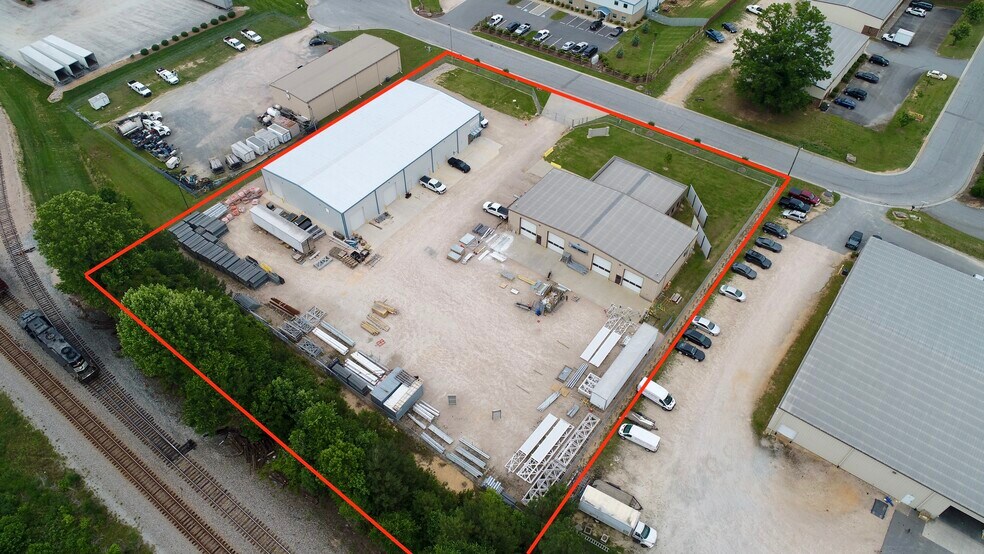 1500 Pinnacle Way Dr, Landis, NC à vendre - Photo de l’immeuble – Image 3 sur 16