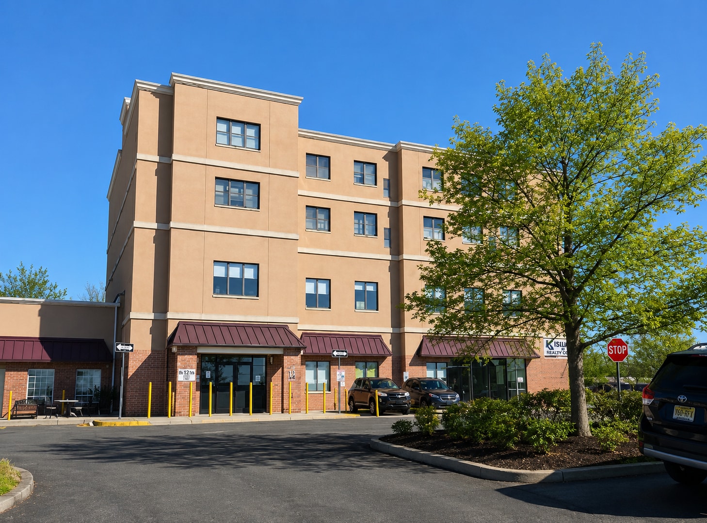 1672 N Olden Avenue Ext, Ewing, NJ à vendre Photo principale– Image 1 sur 4