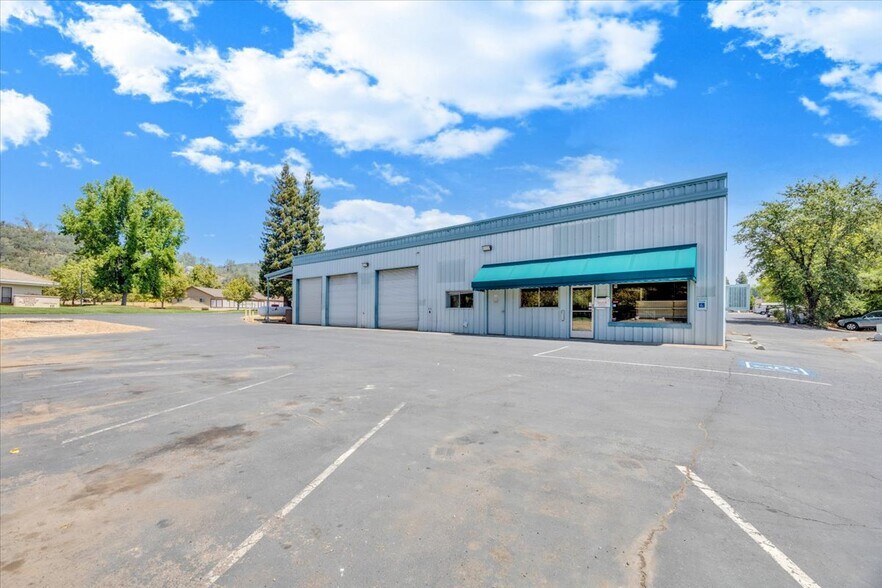 767 Murphys Creek Rd, Murphys, CA à vendre - Photo de l’immeuble – Image 2 sur 47