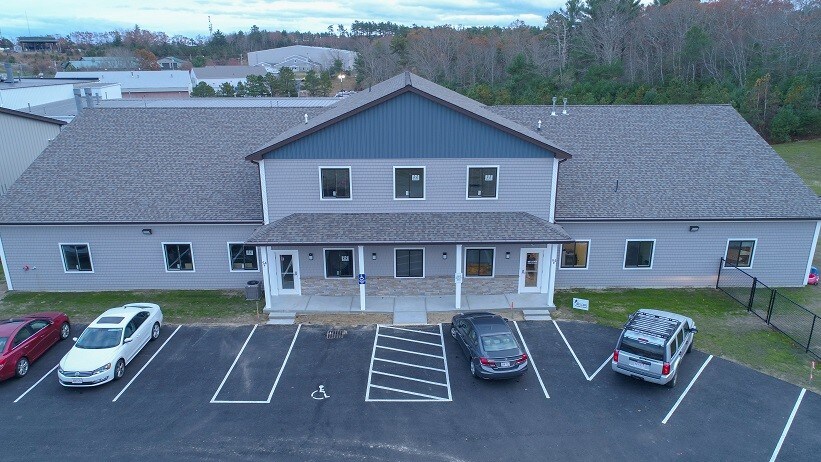 54 Holman Rd, Plymouth, MA à louer - Photo de l’immeuble – Image 3 sur 15